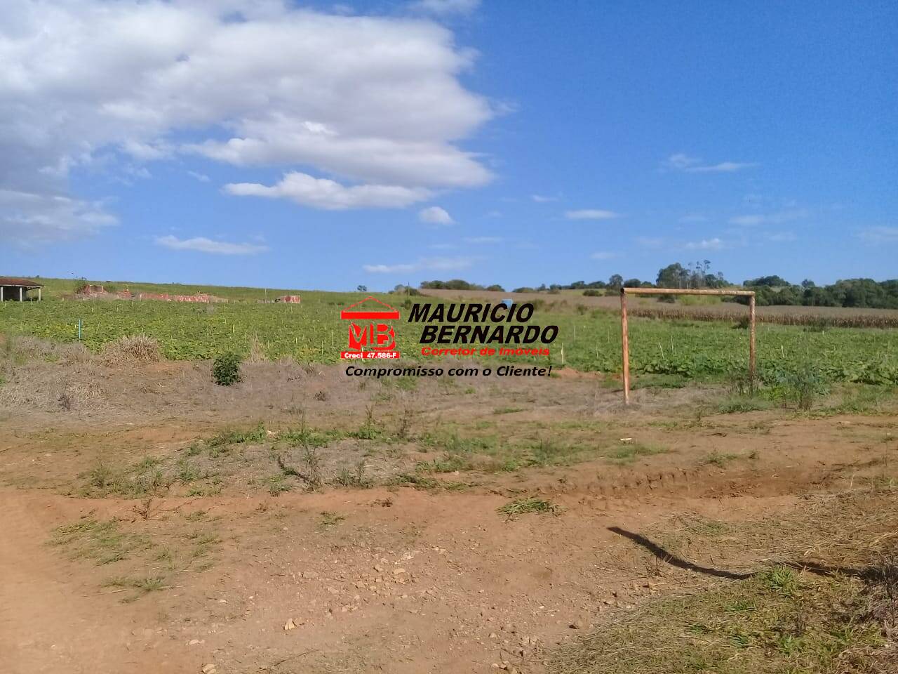 Prédio Inteiro - Foto 1