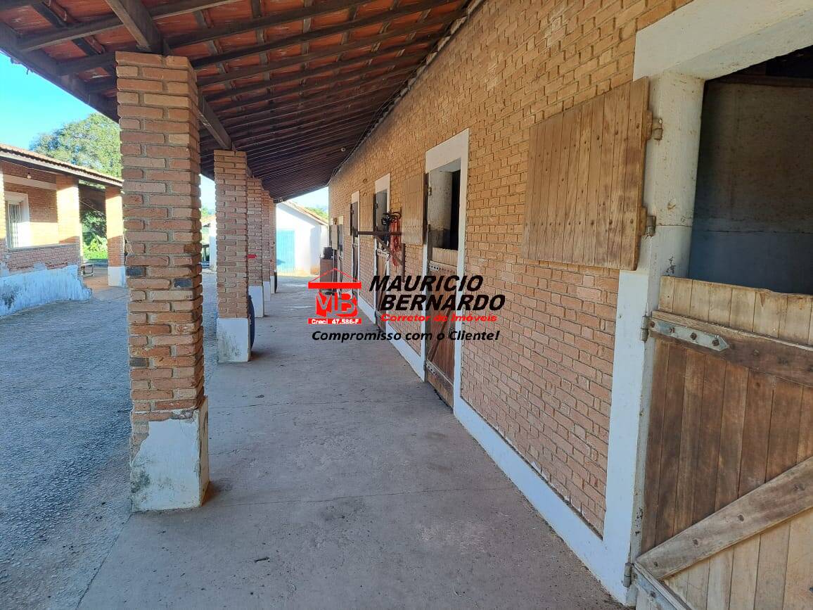 Sítio, 3 quartos, 3 m² - Foto 2